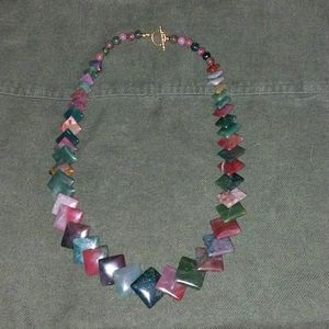 Vintage polished jasper agate jade stones necklace.